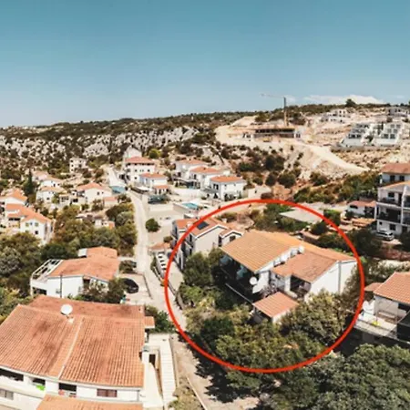 Apartman One Bedroom With Terrace And Seaview - B Sevid