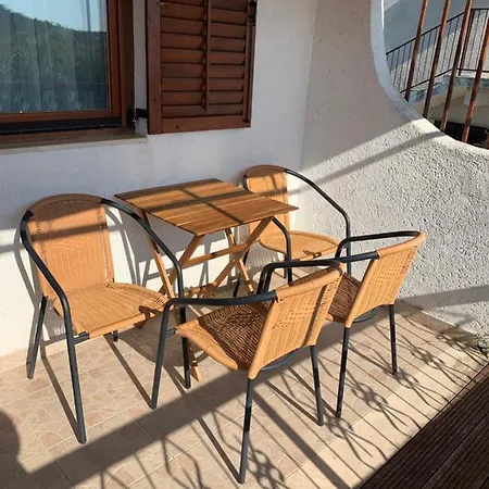 One Bedroom With Terrace And Seaview - B * Sevid